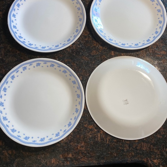 4 Corelle Morning Blue 10.25” Dinner Plates - Picture 4 of 9